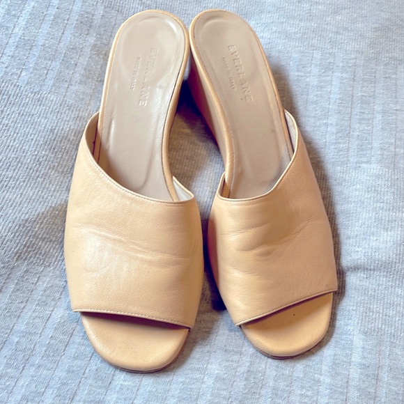 Everlane Wedge Sandals - Picture 4 of 9